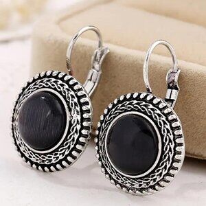 CLASSIC BUTTON EARRINGS